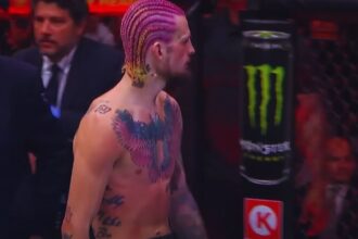 "Bellator's Surprise Reign: Former Teammate Dethrones O'Malley as BW King!"