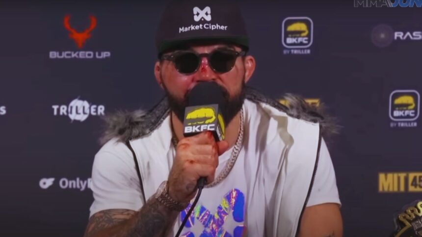 "Explosive Showdown: Perry vs. Alves Ignites BKFC KnuckleMania 4!"