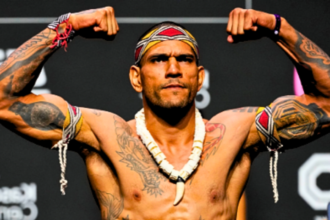 "Alex Pereira to Fight Twice in 21 Days: UFC 301 Title Bout in Brazil Following UFC 300 Return"