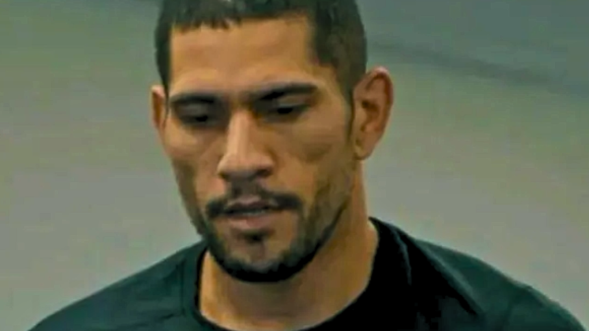 "UFC 300 Fighters' Struggles: Injuries, Stitches, and Health Challenges Revealed"