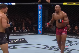 Referee’s Mistake Sparks Outrage: Mma World Struggles to Act After Boxer Suffers Serious Injury