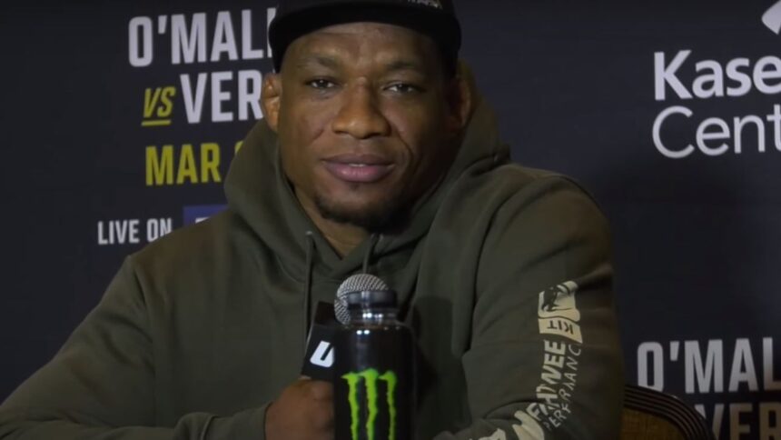 Jailton Almeida: The Brazilian Heavyweight Champion Is Taking the UFC by Storm