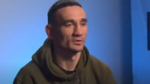  Max Holloway