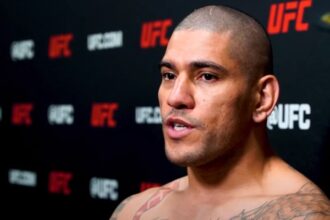 Alex Pereira Treads Cautiously Toward Heavyweight Move After UFC 303 Triumph