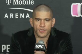 Can Ankalaev’s Wrestling Topple Pereira’s Reign? UFC Fans Anticipate Epic Clash