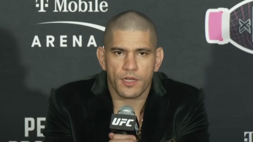 Can Ankalaev’s Wrestling Topple Pereira’s Reign? UFC Fans Anticipate Epic Clash