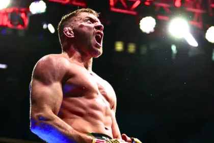 "Du Plessis Defeats Adesanya to Keep UFC Title in a Thrilling Perth Showdown"